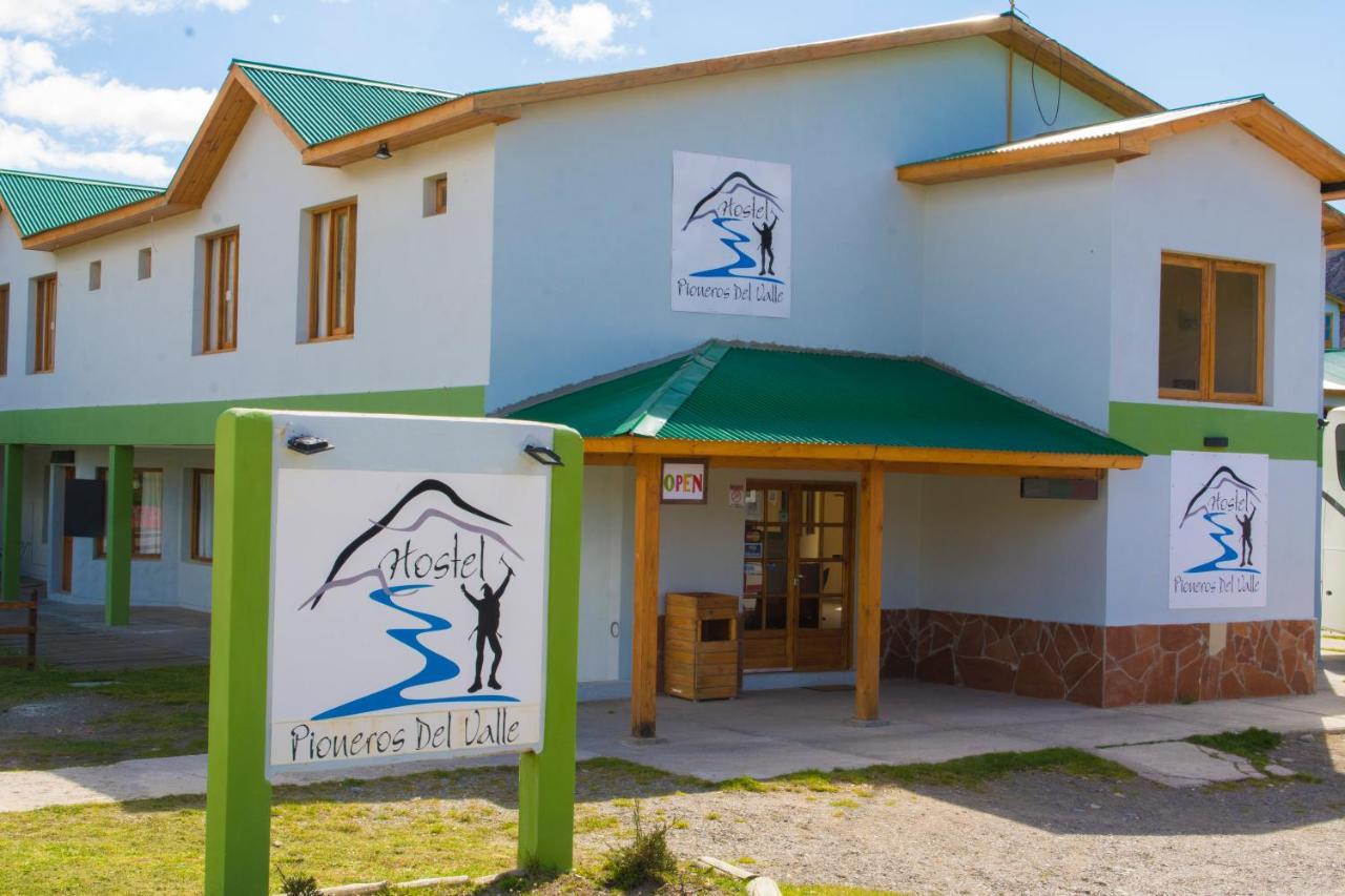 Hostel Pioneros Del Valle El Chalten Ngoại thất bức ảnh