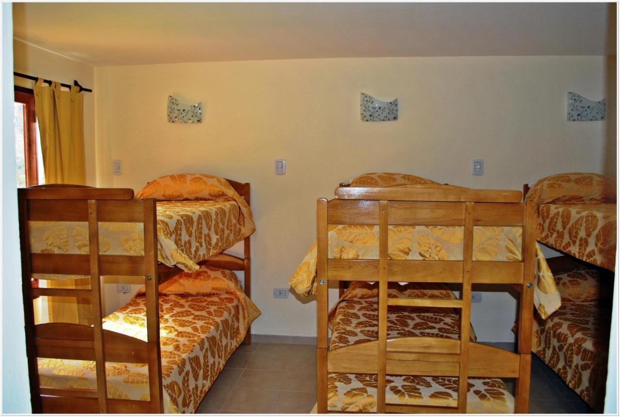 Hostel Pioneros Del Valle El Chalten Ngoại thất bức ảnh