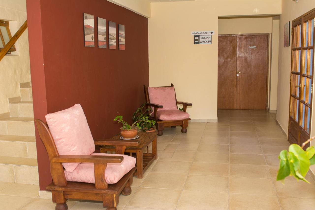 Hostel Pioneros Del Valle El Chalten Ngoại thất bức ảnh