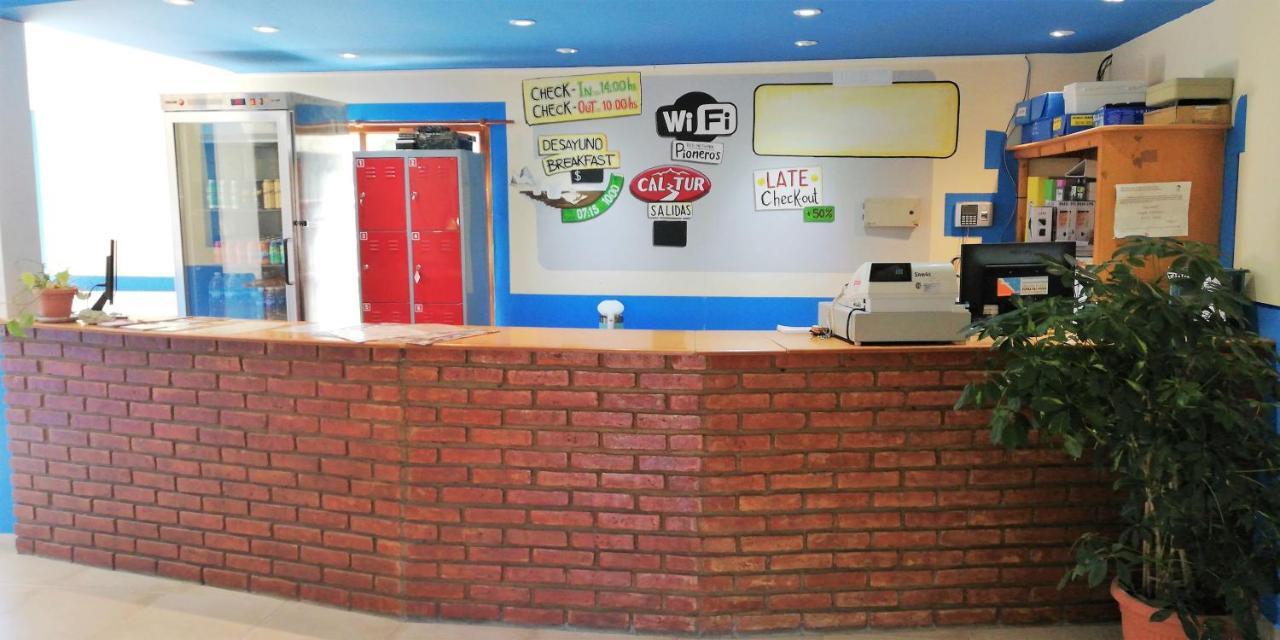 Hostel Pioneros Del Valle El Chalten Ngoại thất bức ảnh