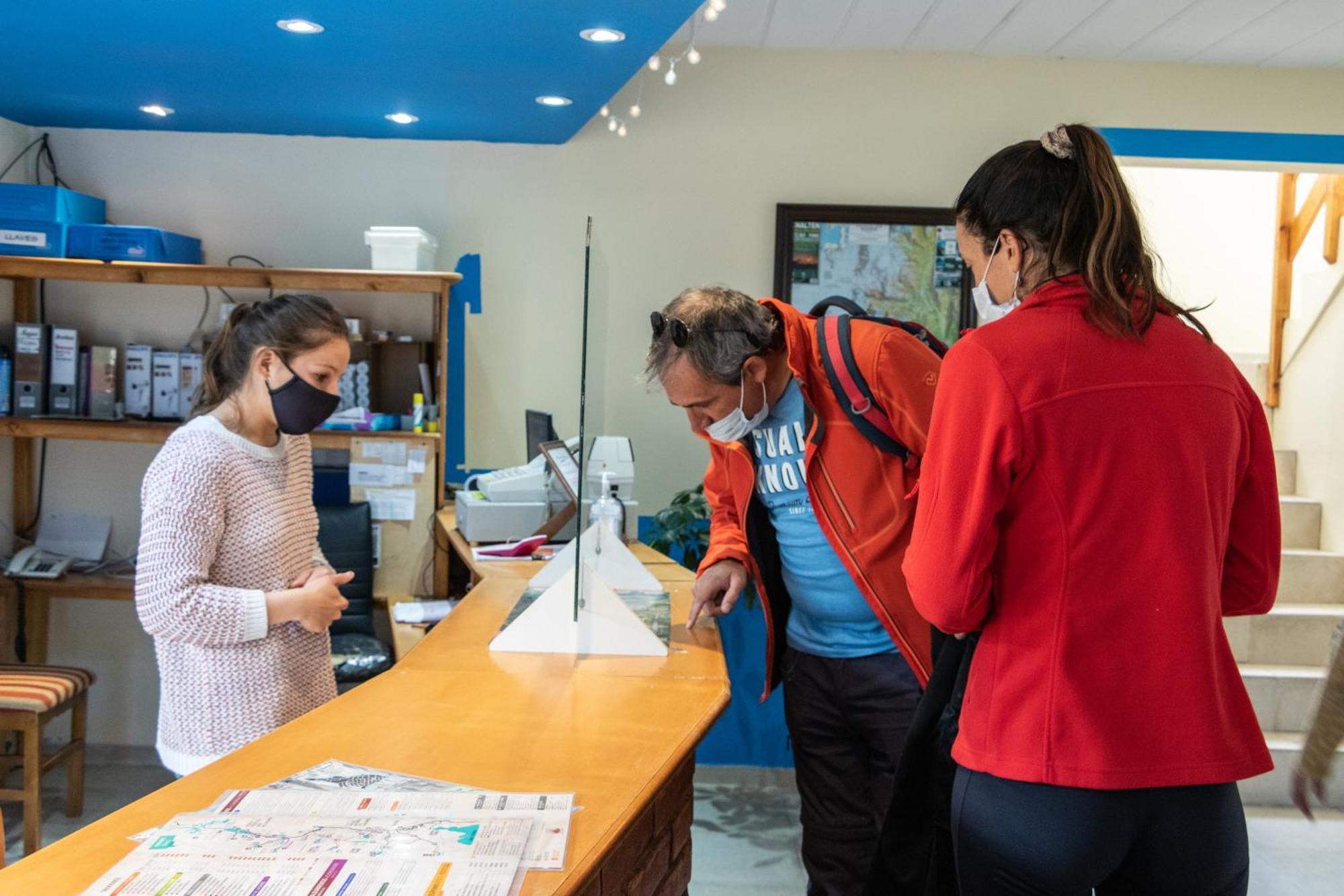 Hostel Pioneros Del Valle El Chalten Ngoại thất bức ảnh